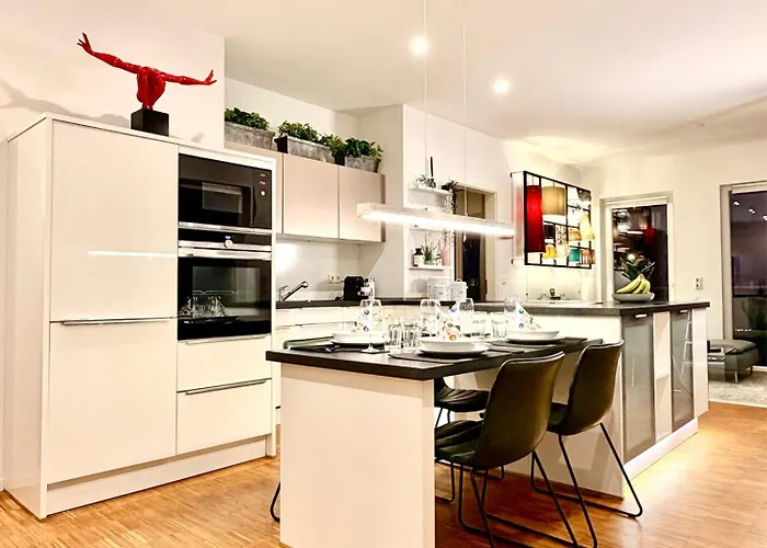 Apartamento Penthouse Mit Xl Terrasse Inklusive Stellplatz In Lage Núremberg
