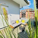 Penthouse Mit Xl Terrasse Inklusive Stellplatz In Lage