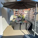 Penthouse Mit Xl Terrasse Inklusive Stellplatz In Lage شقة