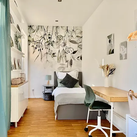 Penthouse Mit Xl Terrasse Inklusive Stellplatz In Lage شقة نورنبيرغ