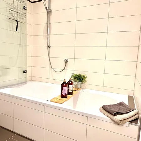 Lejlighed Penthouse Mit Xl Terrasse Inklusive Stellplatz In Lage