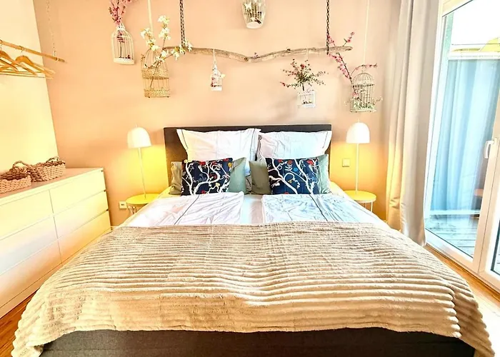 Apartment Penthouse Mit Xl Terrasse Und Stellplatz Nahe Messe